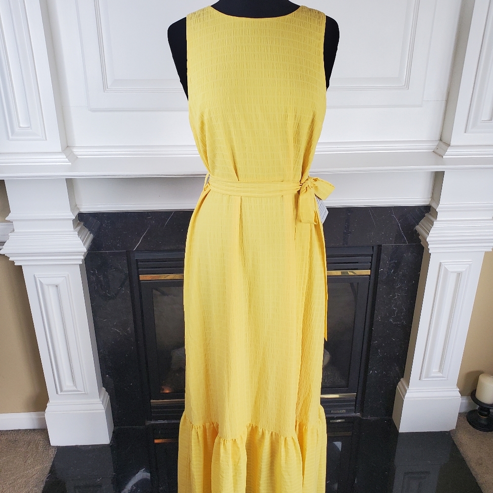 CHARLES HENRY YELLOW SLEEVELESS MAXI DRESS